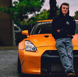 Meet your Posher, Sam